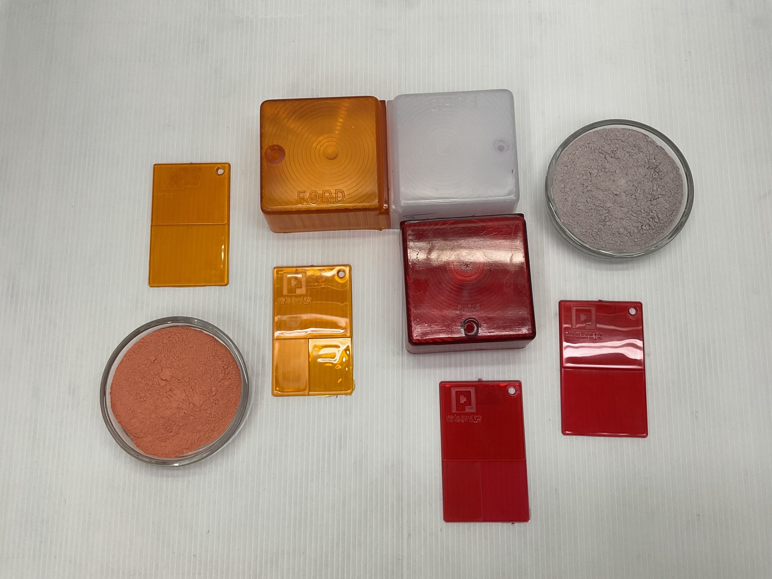PS-สีผงผสมพลาสติกตลับใส่ของสีส้มใส-แดงใส PIgment Powder Thai Pigment