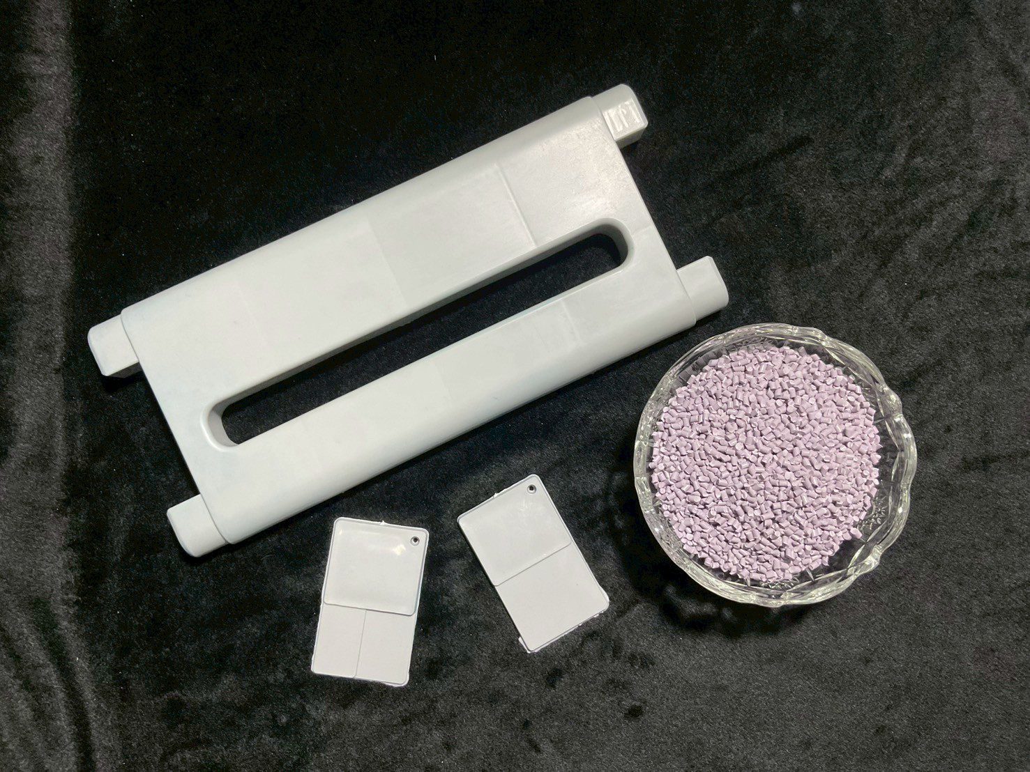 งานฉีดขึ้นรูปลิ้นชักพลาสติก_pigment_powder-ผงสีผสมเม็ดพลาสติก-สีเทาควันบุหรี่-ไทยพิกเมนท์
